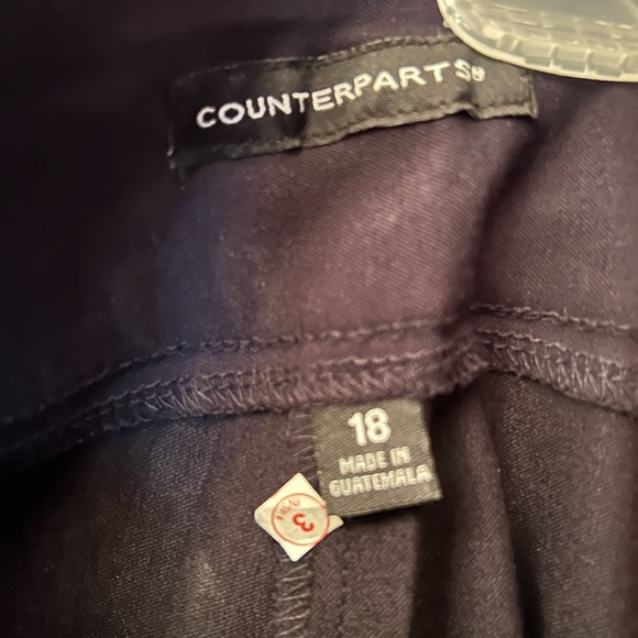 NWT Super Cute Counterparts Navy Capris 18 - Picture 3 of 7